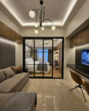 Hotel inspired cozy condo at Park McKinley West